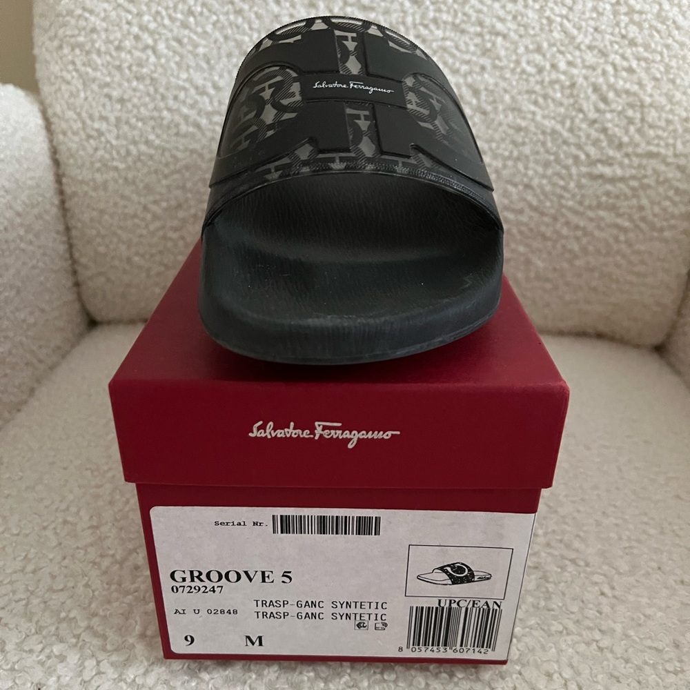 Salvatore Ferregamo slides